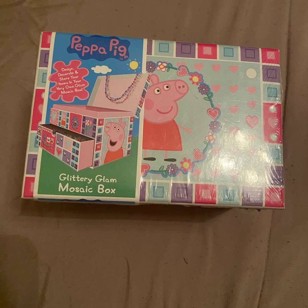 Peppa Pig Glittery Glam Mosaic Box new